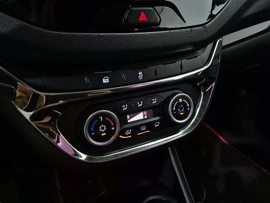 Lada (ВАЗ) Vesta Comfort, 2017 года, пробег 137903 км
