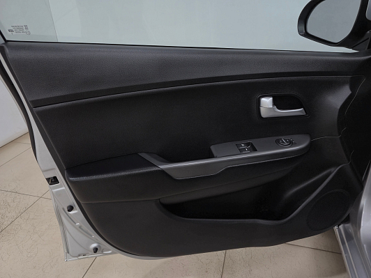 Kia Rio Luxe, 2017 года, пробег 118585 км