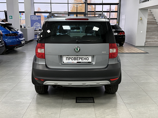 Skoda Yeti, 2013 года, пробег 216000 км