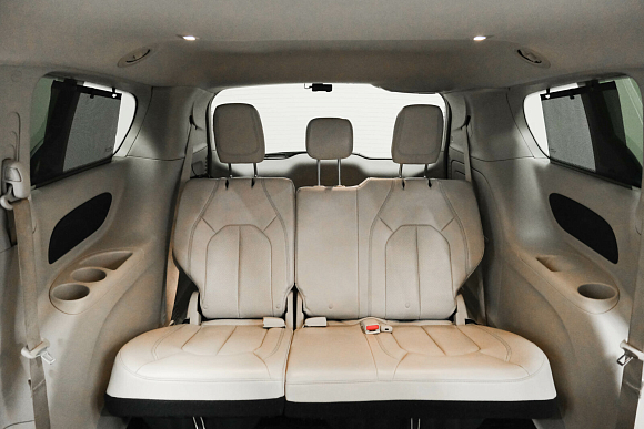 Chrysler Pacifica, 2017 года, пробег 77836 км