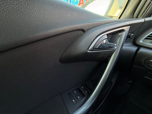 Opel Astra Cosmo, 2013 года, пробег 151200 км