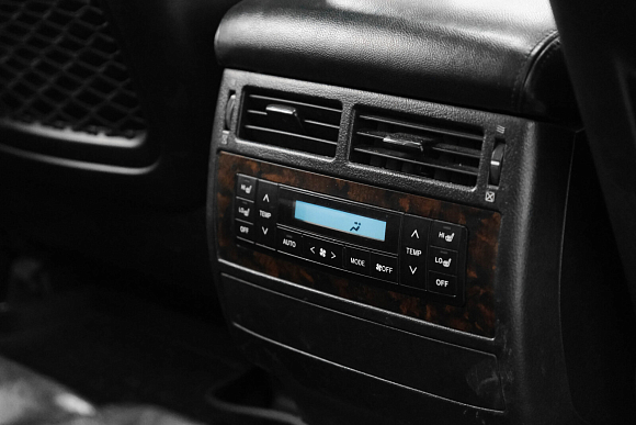 Toyota Land Cruiser, 2011 года, пробег 311307 км