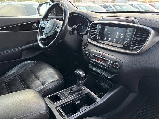 Kia Sorento Luxe, 2018 года, пробег 99342 км