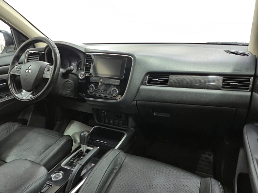 Mitsubishi Outlander Instyle, 2018 года, пробег 239865 км