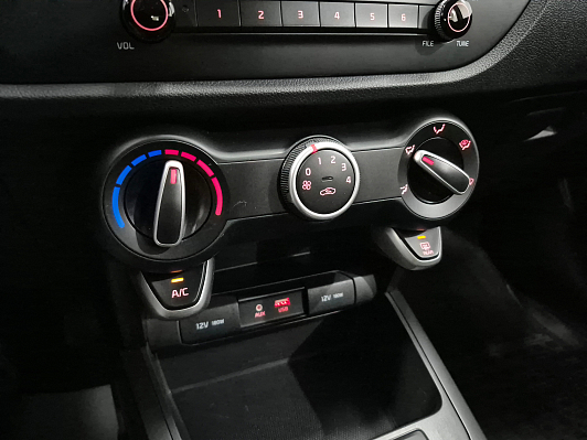 Kia Rio Comfort, 2018 года, пробег 63234 км