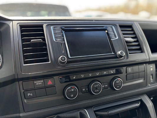 Volkswagen Caravelle Comfortline, 2016 года, пробег 87813 км