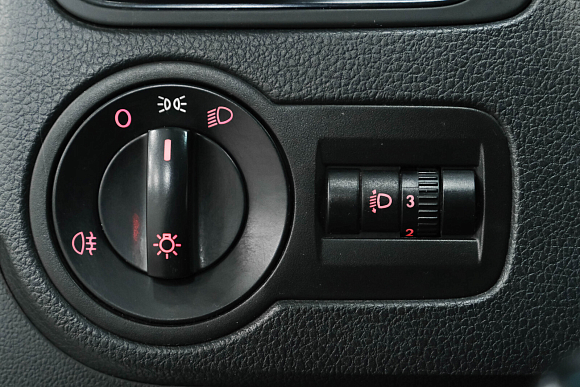 Volkswagen Polo Comfortline, 2015 года, пробег 199000 км