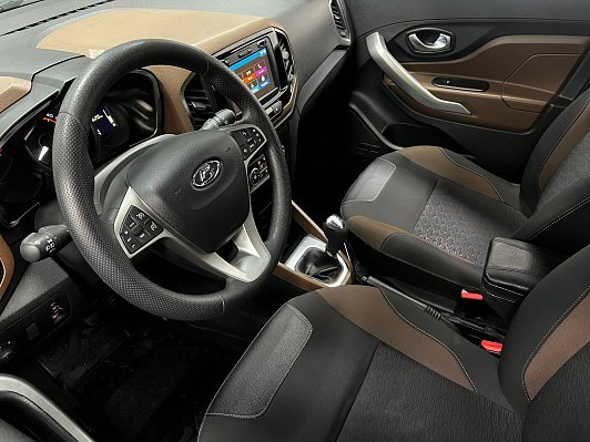 Lada (ВАЗ) XRAY Exclusive (2018), 2019 года, пробег 72619 км