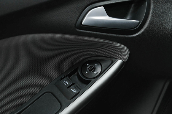 Ford Focus, 2013 года, пробег 194715 км