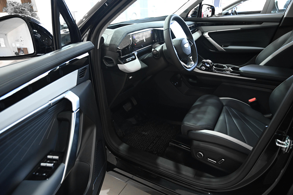 Geely Atlas Флагман, черный