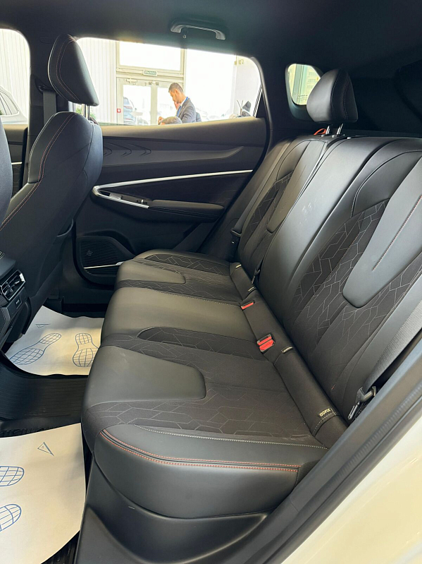 Geely Cityray Люкс, белый