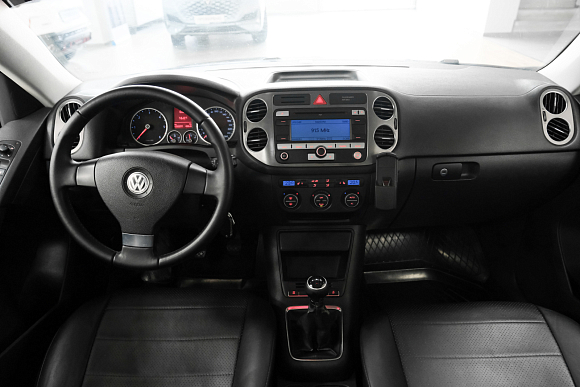 Volkswagen Tiguan, 2009 года, пробег 178244 км