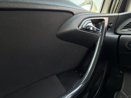 Opel Astra Enjoy, 2014 года, пробег 240000 км