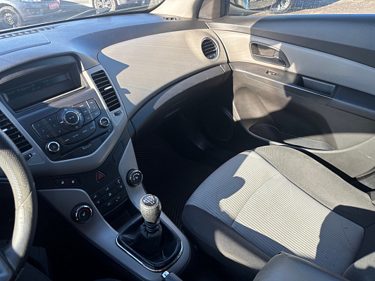 Chevrolet Cruze LS, 2011 года, пробег 262297 км