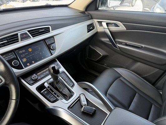 Geely Atlas Luxury, 2019 года, пробег 88317 км