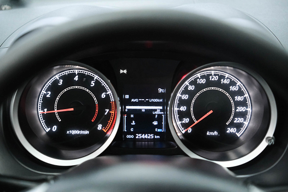 Mitsubishi Lancer, 2011 года, пробег 256000 км