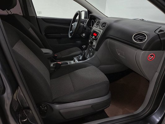 Ford Focus Titanium, 2010 года, пробег 216026 км