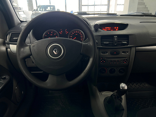 Renault Symbol, 2011 года, пробег 156000 км