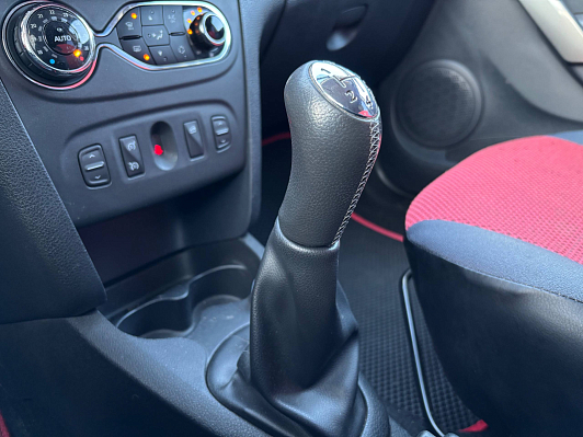 Renault Sandero Drive, 2019 года, пробег 74143 км