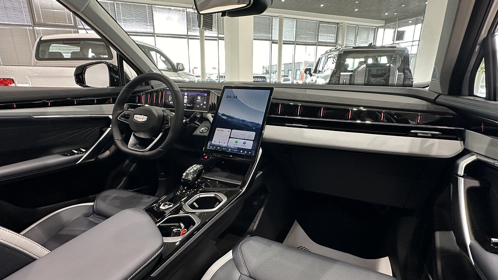Geely Atlas Flagship Sport, серебряный