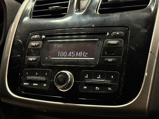 Renault Sandero, 2015 года, пробег 127000 км