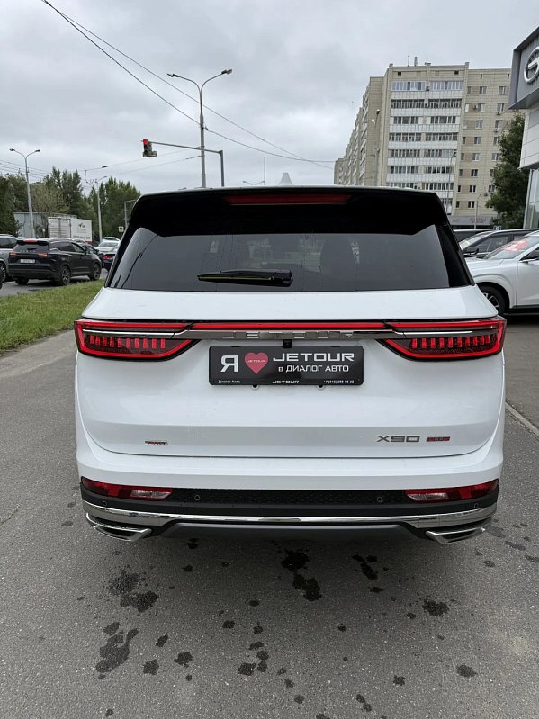 Jetour X90+ Премиум 7 мест, белый