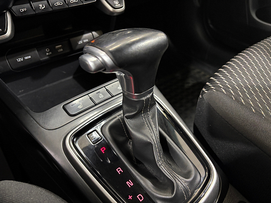 Kia Rio Лига Европы, 2018 года, пробег 97209 км