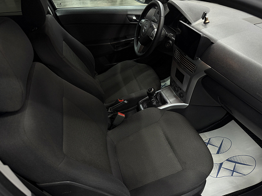 Opel Astra Enjoy, 2011 года, пробег 154107 км