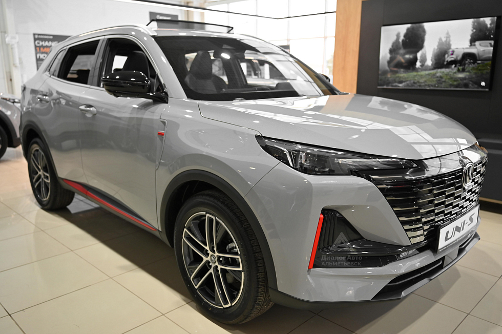 Changan UNI-S (CS55 Plus) Tech Plus, серый