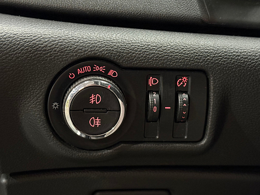 Opel Astra, 2012 года, пробег 146714 км