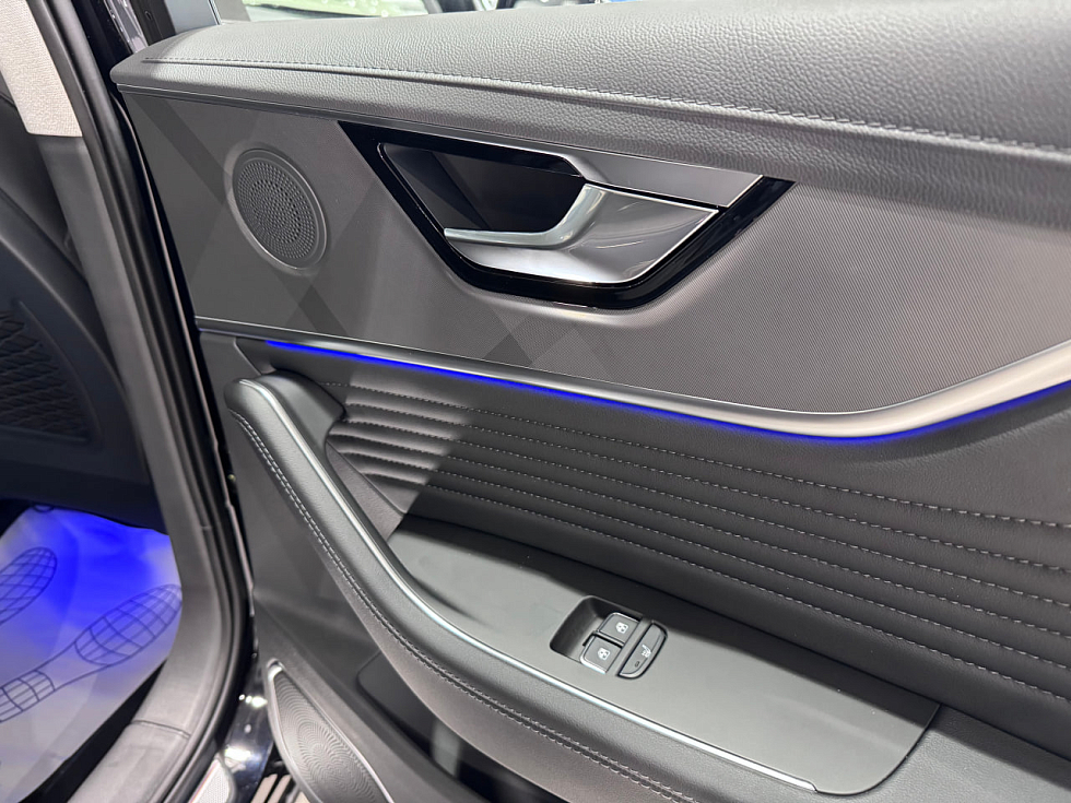 Hongqi HS5 Делюкс (Deluxe), черный