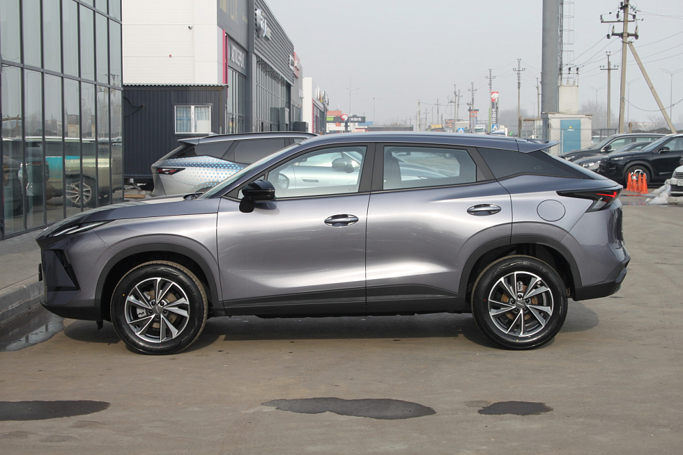 Omoda C5 Стиль, серый