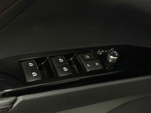 Toyota Camry S-Edition, 2020 года, пробег 80000 км