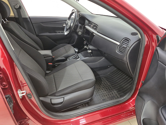Kia Rio Luxe RED Line, 2017 года, пробег 87524 км