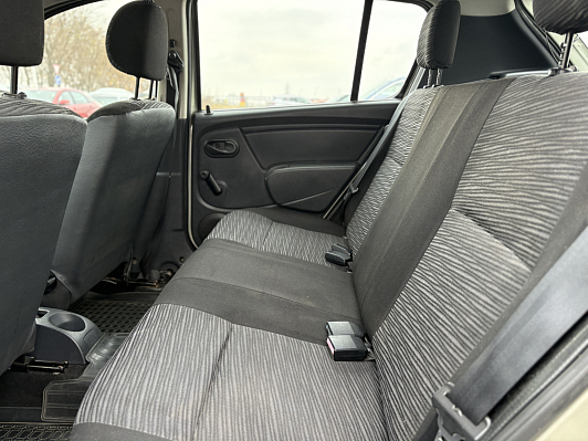 Renault Sandero Специальная серия, 2014 года, пробег 214000 км