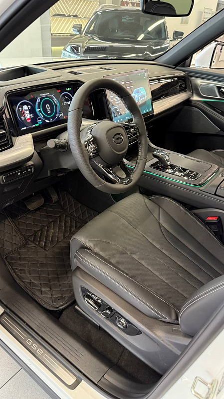 GAC GS8 Lounge HEV, серебряный