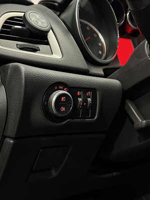 Opel Astra Enjoy, 2011 года, пробег 233000 км