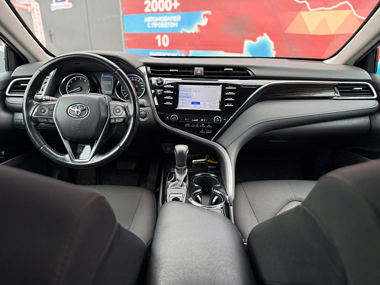 Toyota Camry Элеганс Safety, 2019 года, пробег 148500 км