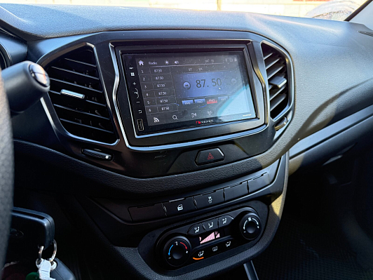 Lada (ВАЗ) Vesta 50 Anniversary, 2021 года, пробег 141127 км