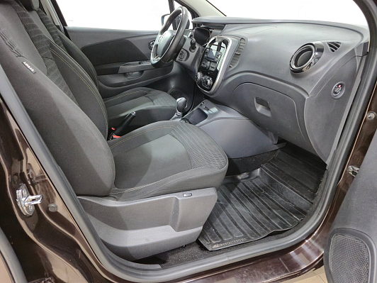 Renault Kaptur Style, 2017 года, пробег 78942 км