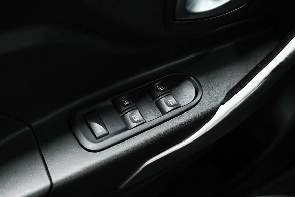 Lada (ВАЗ) XRAY Comfort, 2017 года, пробег 105000 км