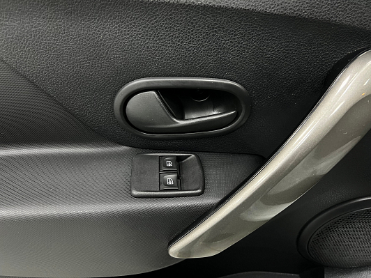 Renault Logan Drive, 2022 года, пробег 66208 км