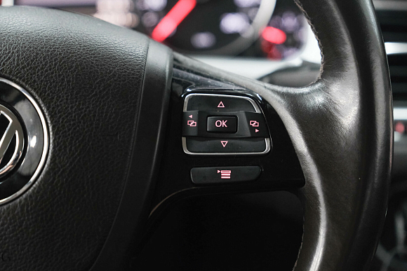 Volkswagen Touareg, 2014 года, пробег 218000 км