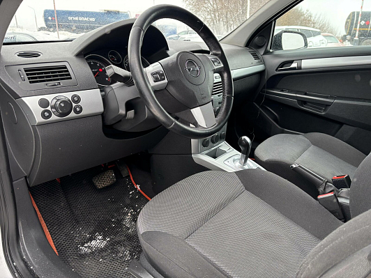 Opel Astra, 2010 года, пробег 194006 км