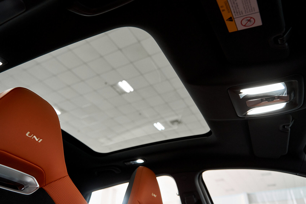 Changan UNI-V Техно, белый