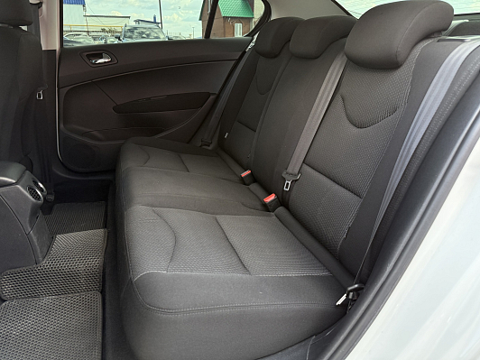Peugeot 408, 2013 года, пробег 216000 км