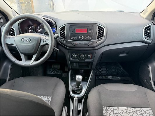 Lada (ВАЗ) XRAY Comfort, 2016 года, пробег 130000 км