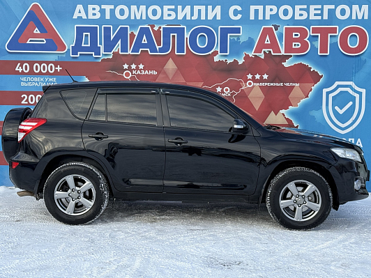 Toyota RAV4, 2010 года, пробег 285000 км