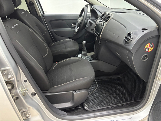 Renault Sandero, 2020 года, пробег 58230 км