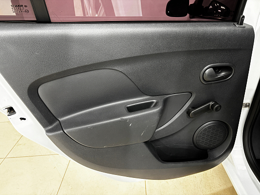 Renault Logan Access, 2017 года, пробег 192675 км